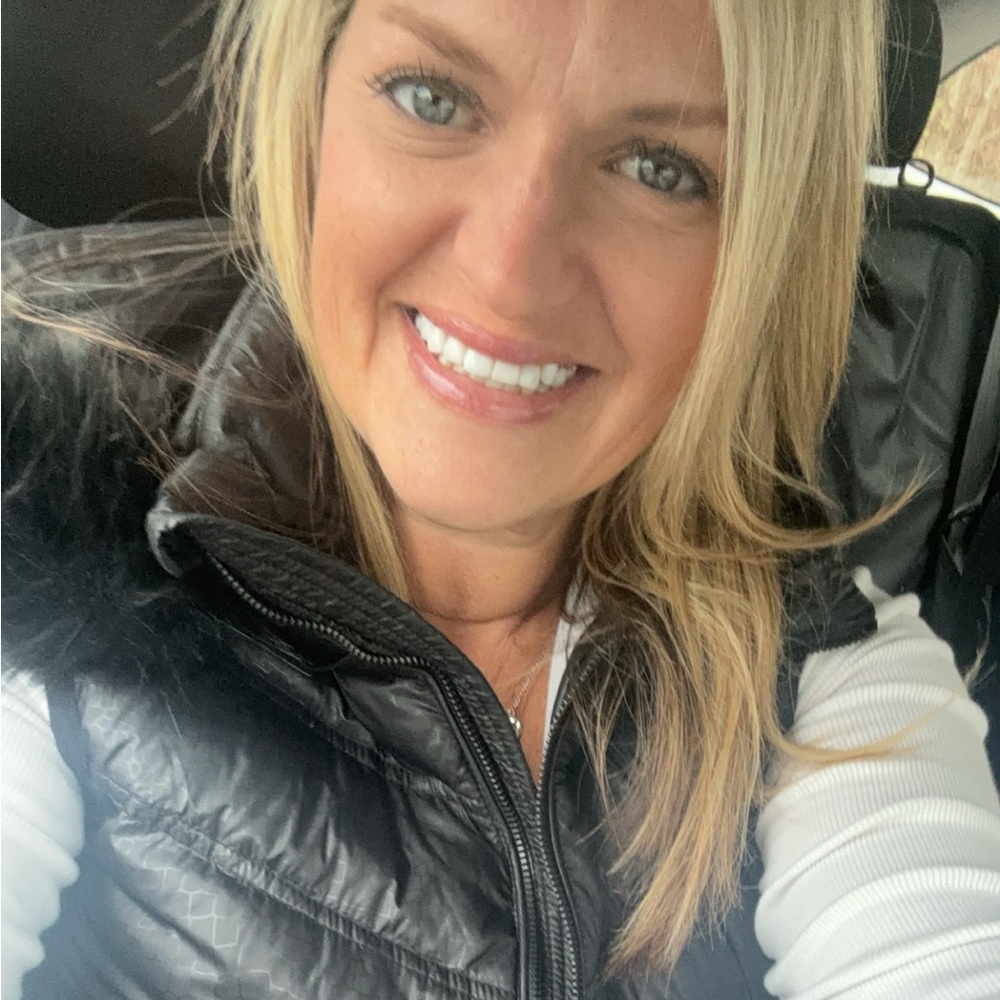 Meet your Posher, Melissa